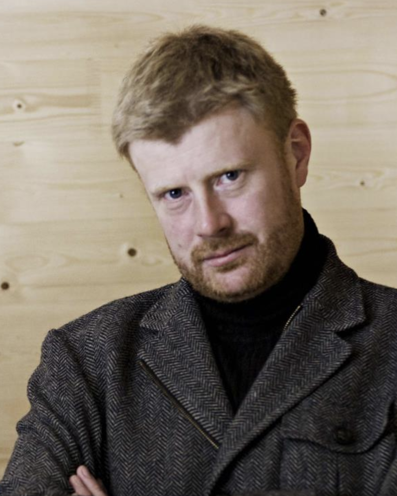 Portrett av arkitekt Geir Brendeland
