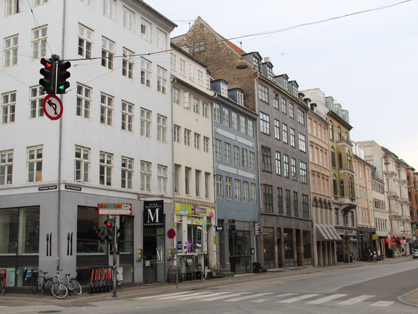 Foto av hjørnet av Dronningens Tværgade og Store Kongensgade.