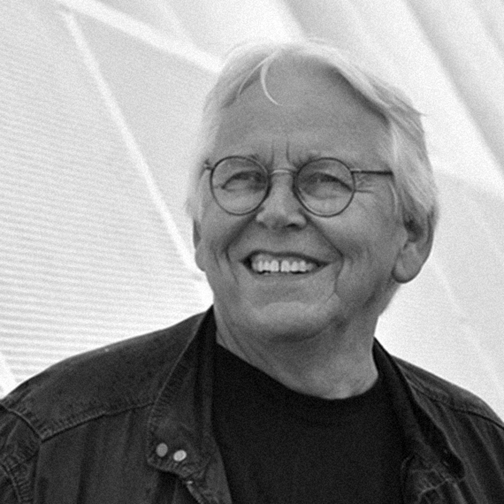 Svart hvitt portrett foto av Birger Øistein Heyerdahl.