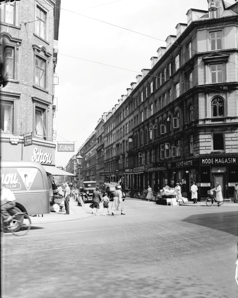 Svart hvitt foto av Oehlenschlægersgade fra 1952.