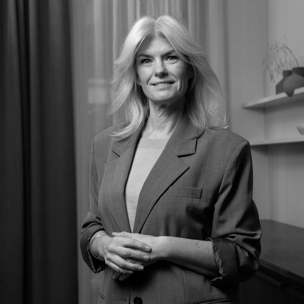 Svart hvitt portrett foto av Cecilie Molvær Jørgensen.