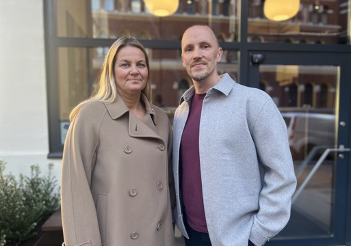 Anette Bakker, juridisk direktør i Arkitektbedriftene og Rasmus Jørgensen, fagsjef i Arkitektbedriftene