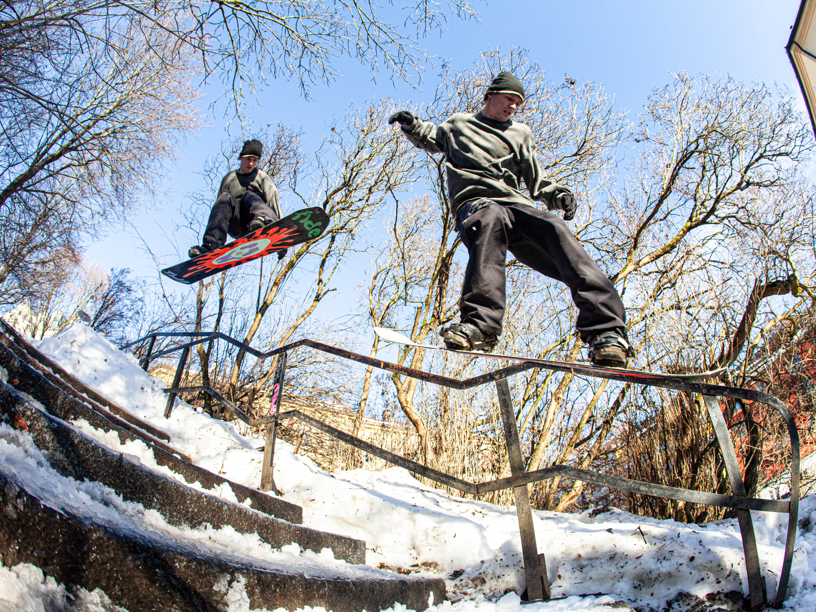 Snowboard.