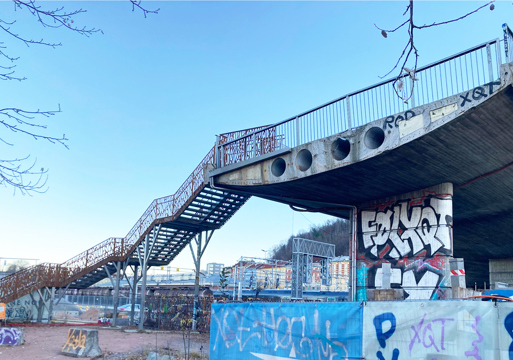 Trapp Middelalderparken Til Motorveibro