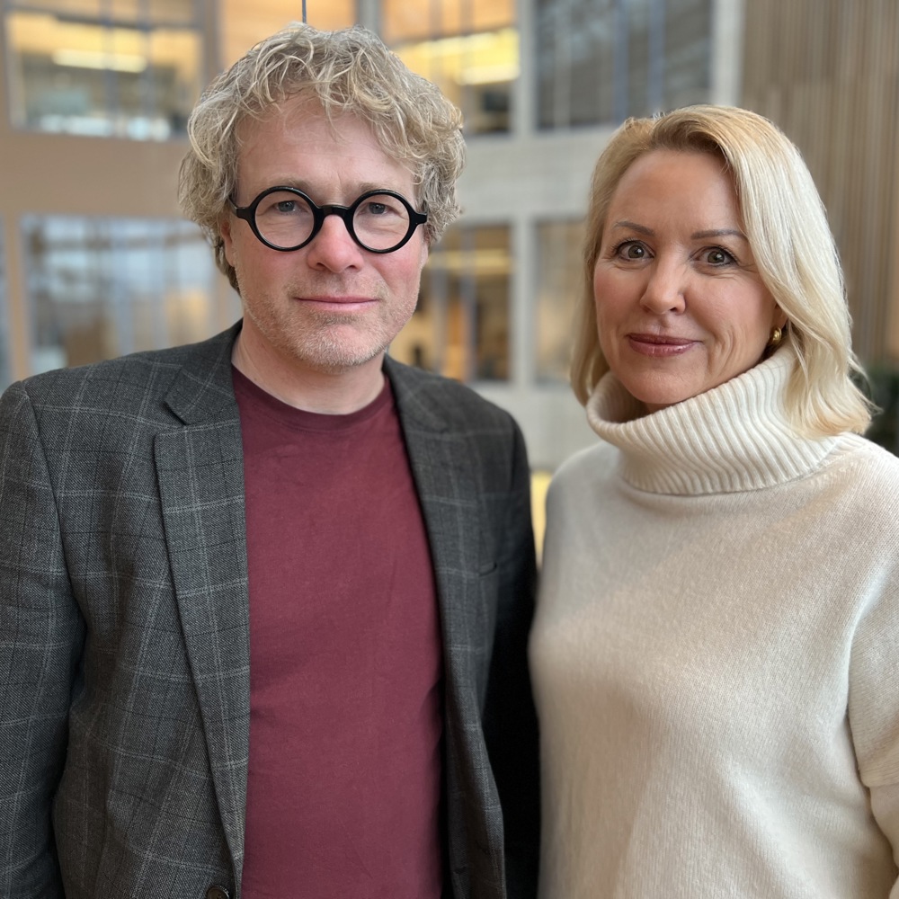Bilde av Rådgivende ingeniørers forening (RIF) Liv Kari Skudal Hansteen og administrerende direktør i Arkitektbedriftene, Steinar Skjerdingstad.