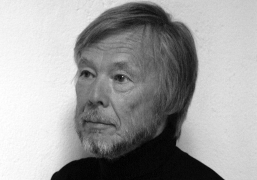 Svart hvitt portrett foto av Peter Opsvik.