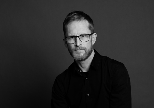 Portrettbilde av Kristian Edwards, ny global bærekraftsansvarlig i Henning Larsen.